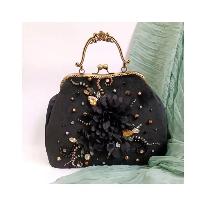 کیف مجلسی زنانه مدل جواهردوزی