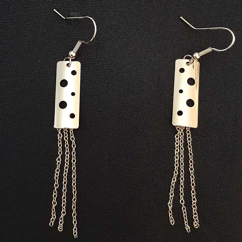 گوشواره زنانه مدل رازالی گوشواره زنانه مدل رازالی