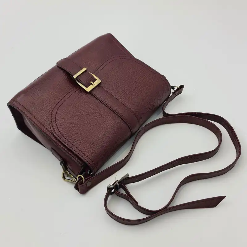 کیف دوشی زنانه مدل لورین چرم طبیعی کد A_480