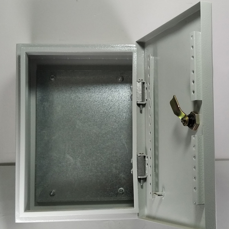 تابلو برق رسانا برق مدل 35×25×15
