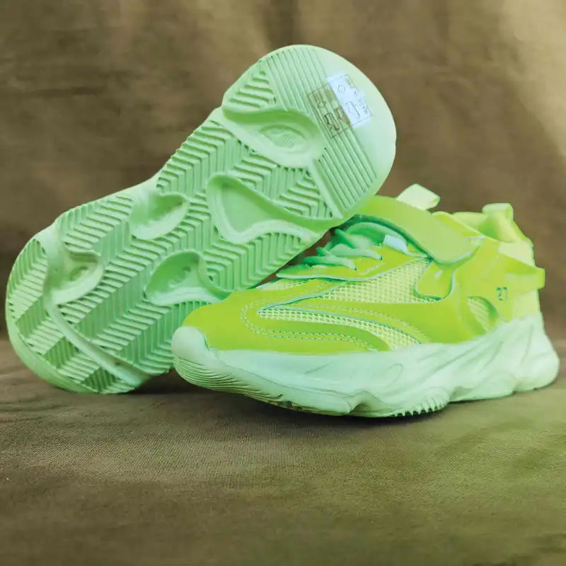 کفش مخصوص پیاده روی بچگانه مدل AdiQ-YeezQ GreeQ-105005