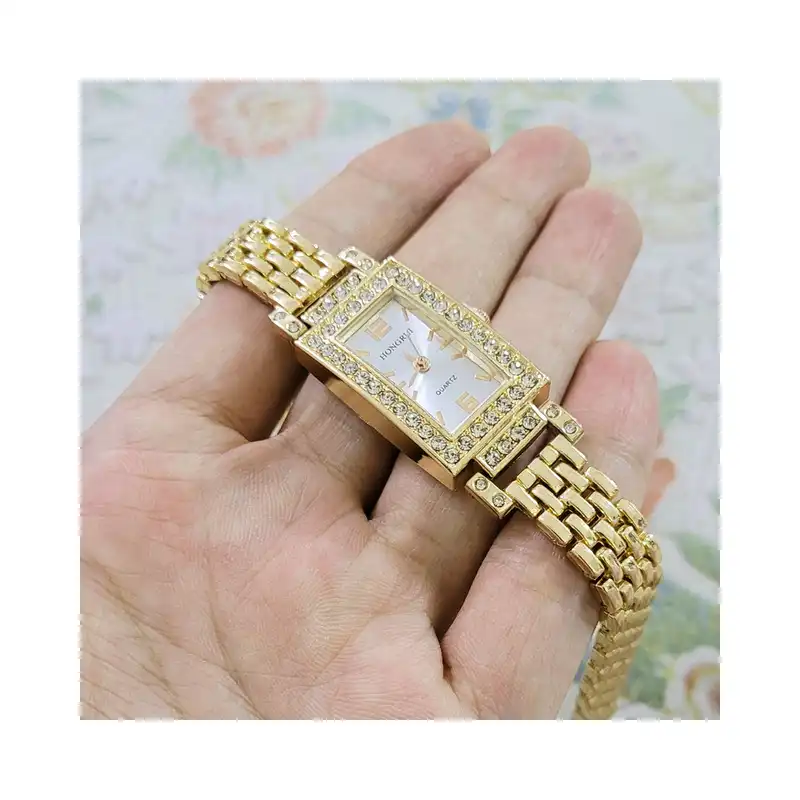 ساعت مچی عقربه ای زنانه هانگروی مدل سلطنتی