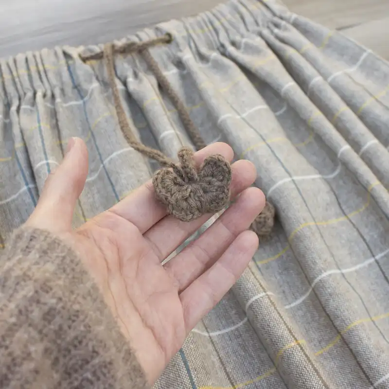 دامن زنانه مدل لینن پرچین چهارخانه رنگ کرم