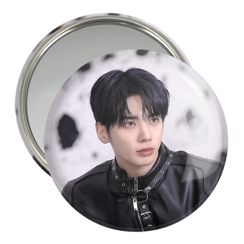 آینه جیبی خندالو مدل تهیون گروه تی اکس تی TXT  کد 20063