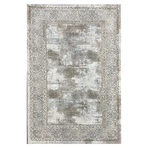 فرش ماشینی ۵۰۰ شانه زمینه سفید حاشیه نسکافه ایی کد ۱۷۱۶