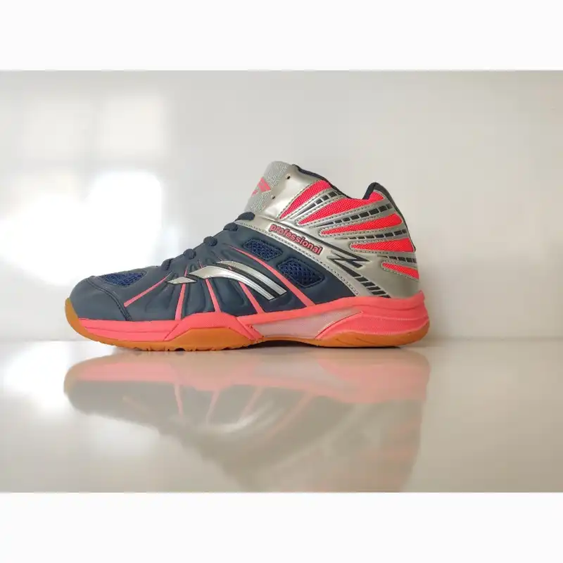 کفش والیبال زنانه مدل response
