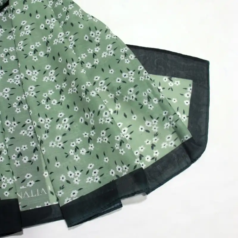 شال زنانه مدل نخی طرح شکوفه کد 7060