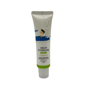 کرم ضد آفتاب بی‌رنگ راند لب SPF 50 مدل Mild-Up ‌مناسب برای انواع پوست‌ها حجم 50 میلی‌لیتر