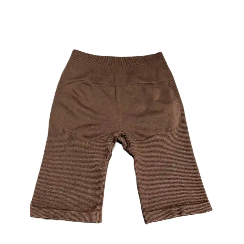 شلوارک ورزشی زنانه مدل بایکر سیملس پشت چین دار کبریتی