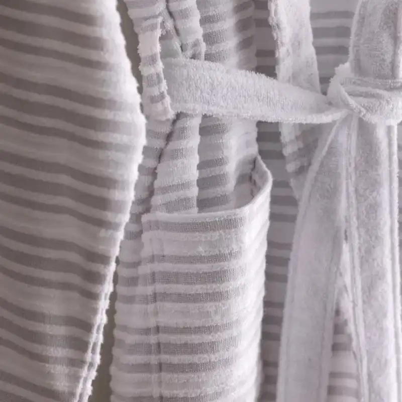 حوله پالتویی مادام کوکو مدل Pile سایز 125