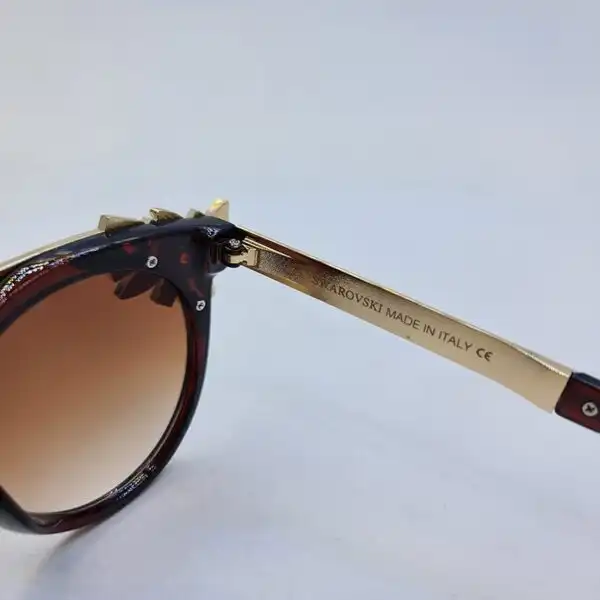 عینک آفتابی زنانه مدل نگین دار 6697