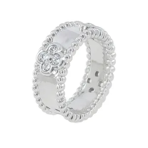 انگشتر زنانه زودیکا مدل گل کد AAE874