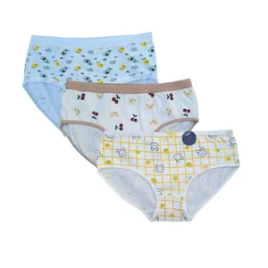 شورت زنانه مدل نخی ضد حساسیت طرح عروسکی مجموعه 3 عددی