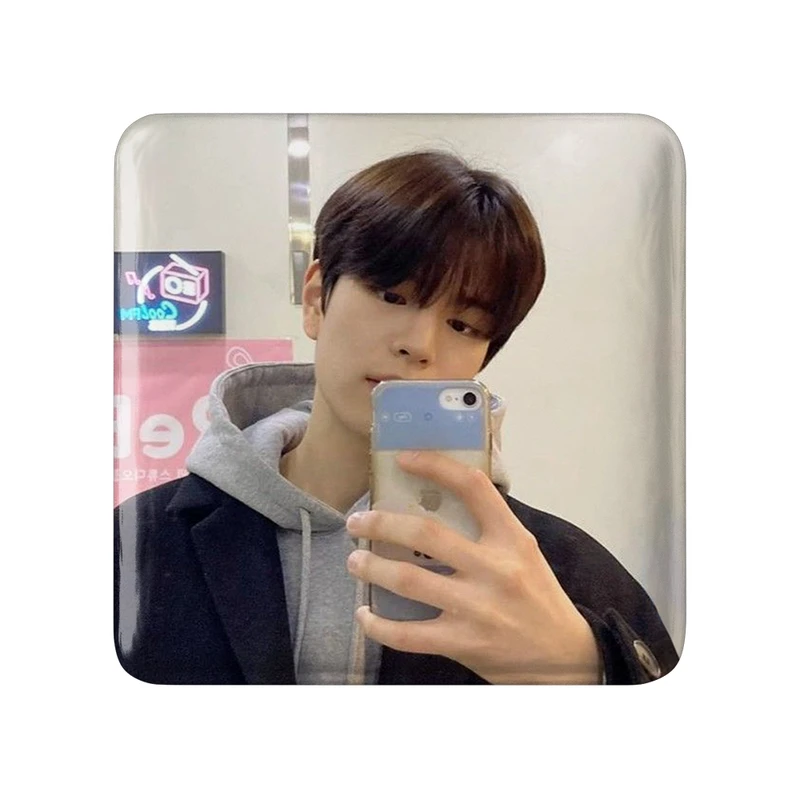 مگنت خندالو طرح سونگمین گروه استری کیدز Stary Kids کد 16909