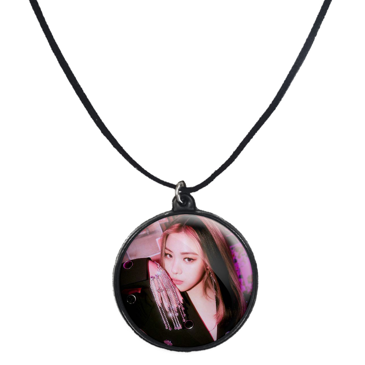 گردنبند پرمانه طرح گروه موسیقی ایتزی کد pmb.13238 مدل دو طرفه