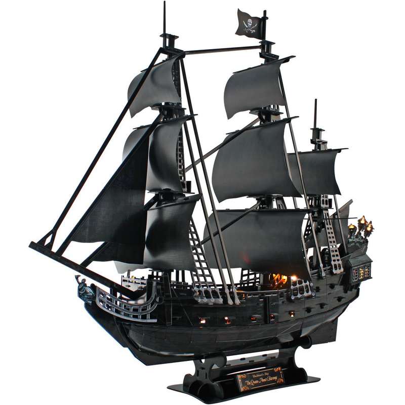 ساختنی کیوبیک فان مدل Queen Anne Revenge