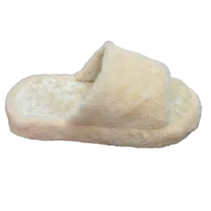 دمپایی حوله‌ای مدل پولیشی