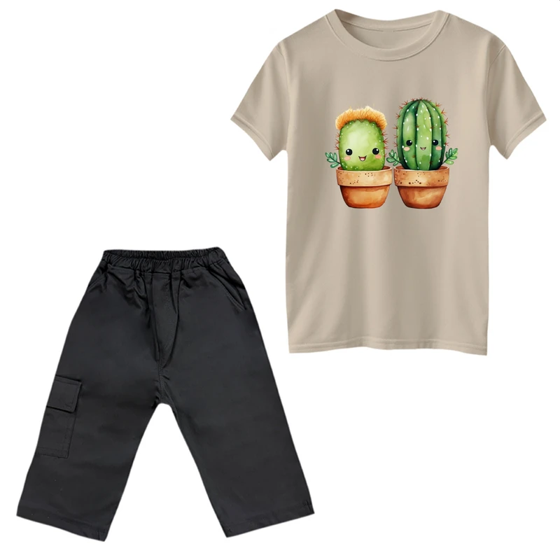 ست تی‌شرت آستین کوتاه و شلوارک دخترانه مدل کاکتوس ها