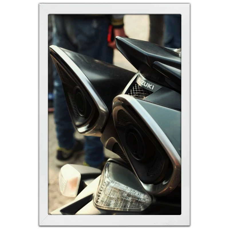 تابلو بکلیت طرح موتور سنگین سوزوکی بیکینگ SUZUKI B-KING1400 مدل W-po1912 فریم سفید