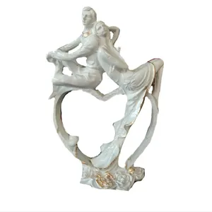 مجسمه مدل عشق