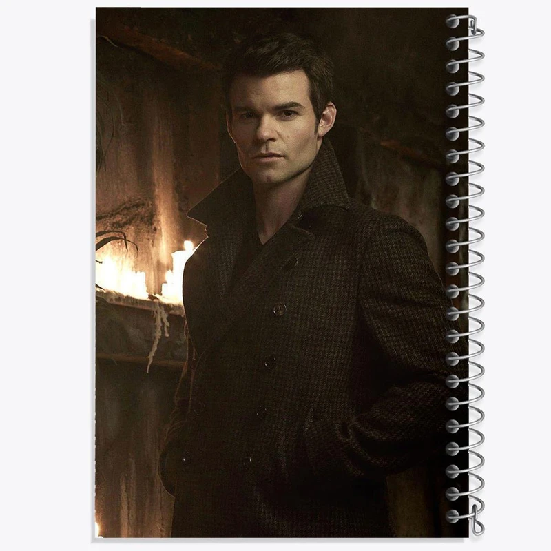 دفتر ژورنال نویسی 50 برگ خندالو مدل نقطه ای طرح الایژا مایکلسون اصیل ها The Originals کد 20309