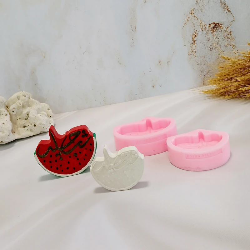 عکس شماره 5 : قالب شمع کوشا اکسسوری مدل هندوانه شب چله مجموعه 2 عددی