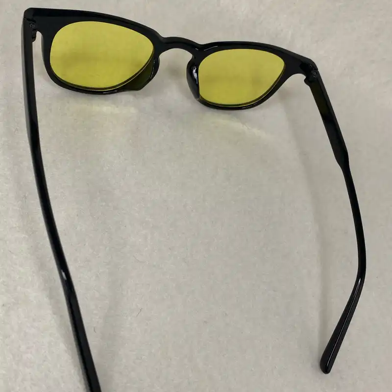 عینک آفتابی کد 207