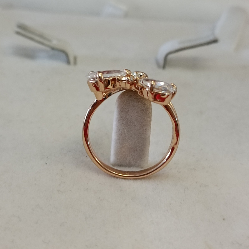 انگشتر زنانه مدل شاین نگین دار انگشتر زنانه مدل شاین نگین دار