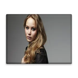 کاشی اطلس آبی طرح بازیگر جنیفر لارنس مدل L6456