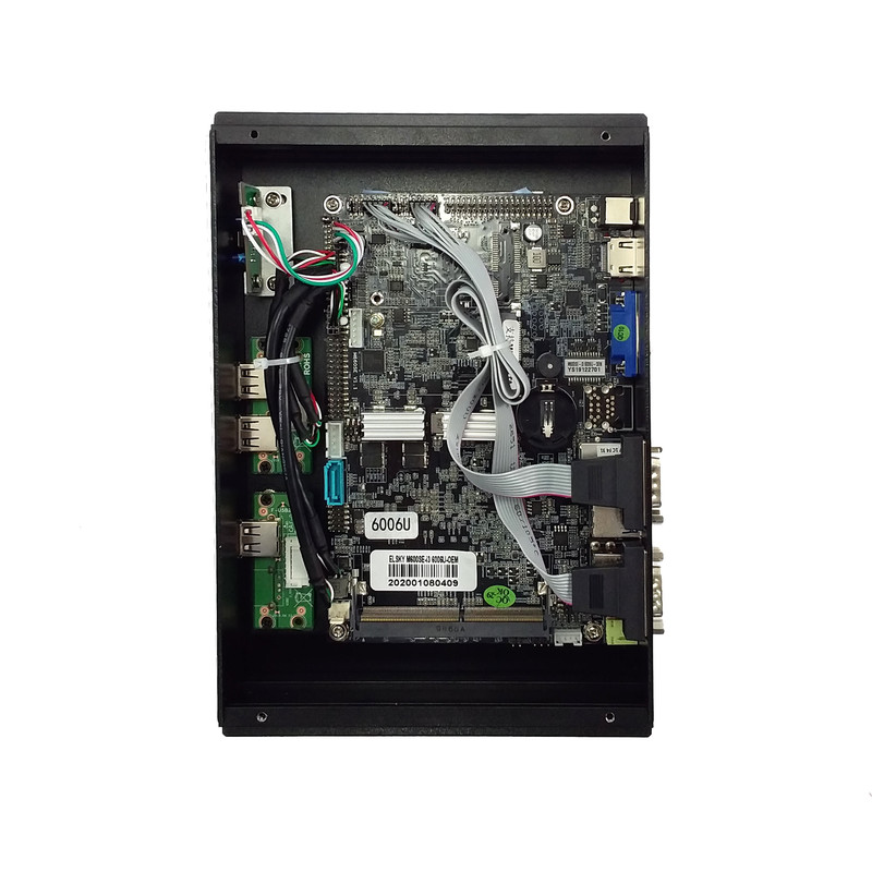 کامپیوتر کوچک مدل M600SE i3-6006U
