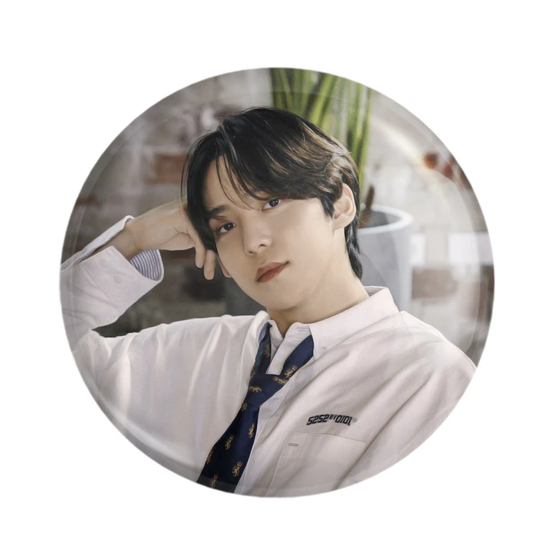 پیکسل خندالو مدل یونهو گروه ایتیز ATEEZ کد 21209