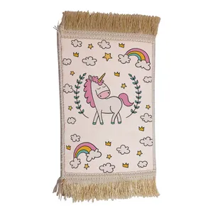 فرش ماشینی دیوارکوب مدل یونیکورن کد 50