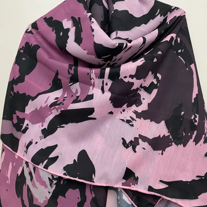 روسری زنانه مدل نخی چهارفصل قواره بزرگ کد 1288