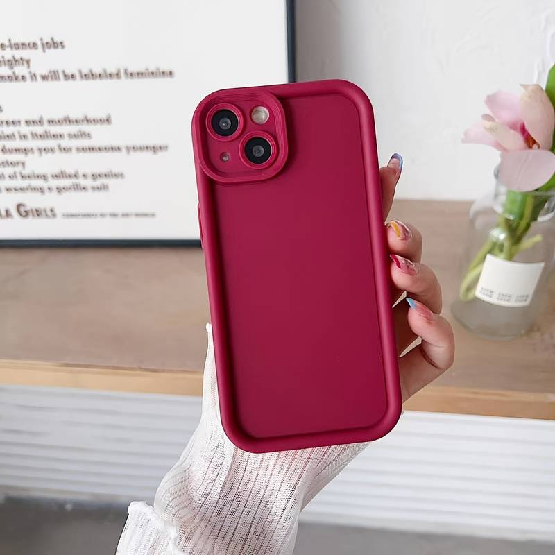 کاور موکولو مدل Silicone Puffer Strap مناسب برای گوشی موبایل اپل iPhone 13 به همراه بندآویز