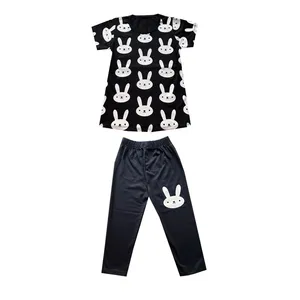 ست تی شرت آستین کوتاه و شلوار دخترانه مدل  خرگوشی