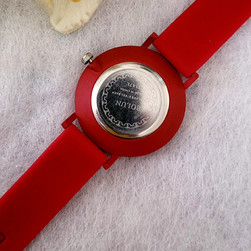 ساعت مچی عقربه ای دخترانه بولن کد 02