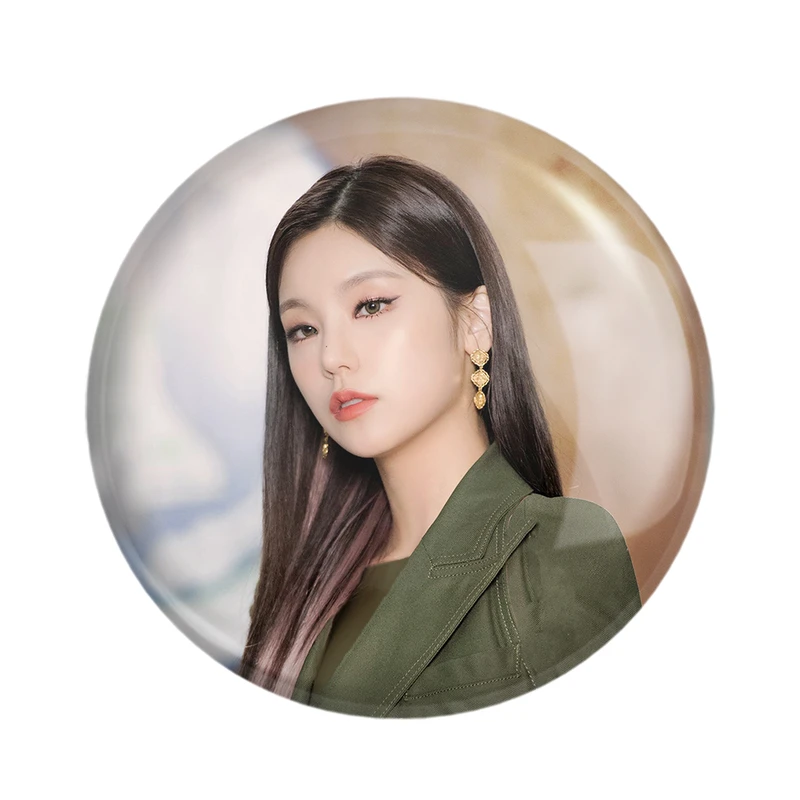 مگنت خندالو مدل یجی گروه ایتزی ITZY  کد 20202