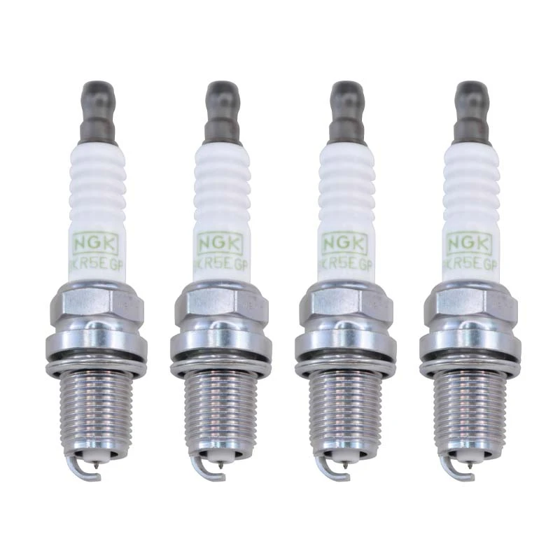 شمع خودرو ان جی کی مدل BKR5EGP 7090 پایه کوتاه سوزنی پلاتینیوم بسته 4 عددی