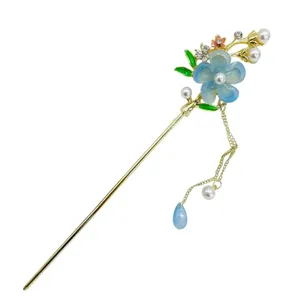 گیره مو زنانه مدل کانزاشی طرح گل و مروارید