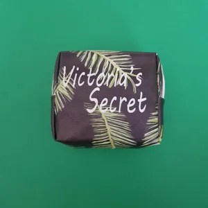 کیف لوازم آرایش زنانه مدل برگ