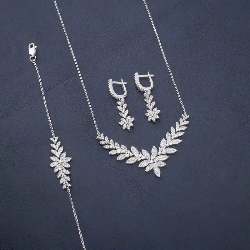 نیم ست نقره زنانه مدل AVN_39