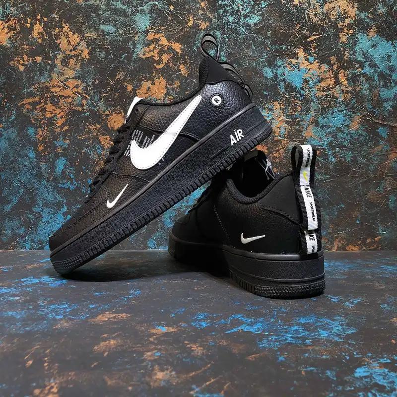 کفش پیاده روی مدل  AIR FORCE 1 BKWHTM-100008068