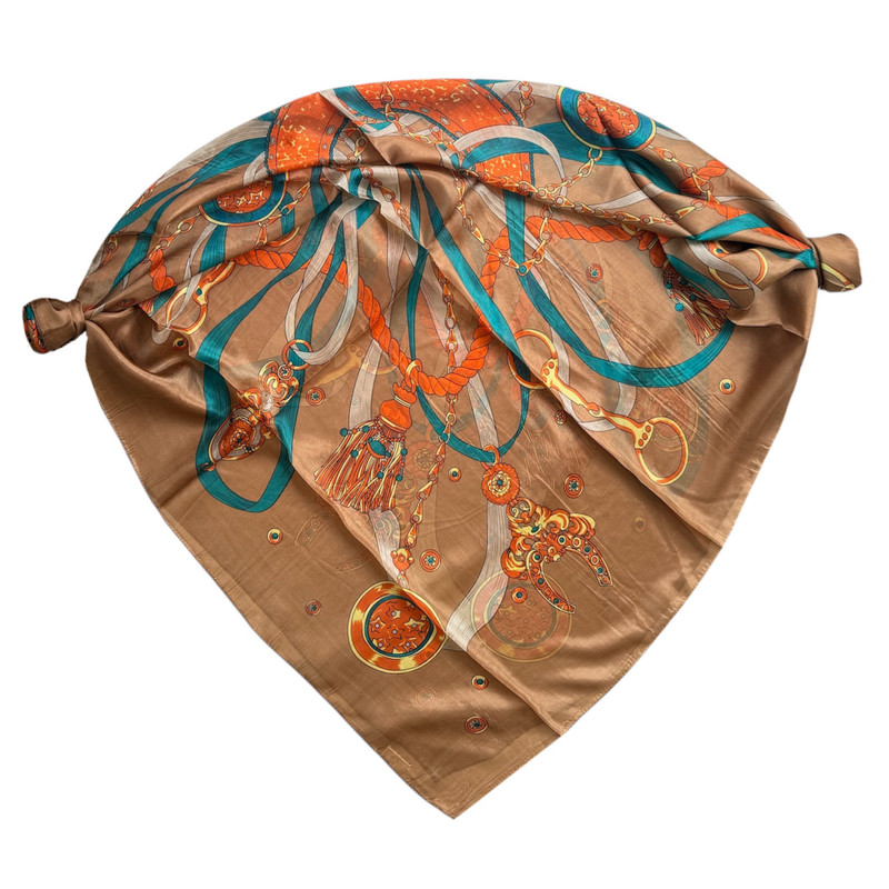 روسری زنانه مدل حریر ابریشم زنجیره ای کد 10