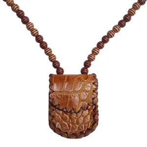 گردنبند مدل چرم طبیعی پژال مهره دار کد 207