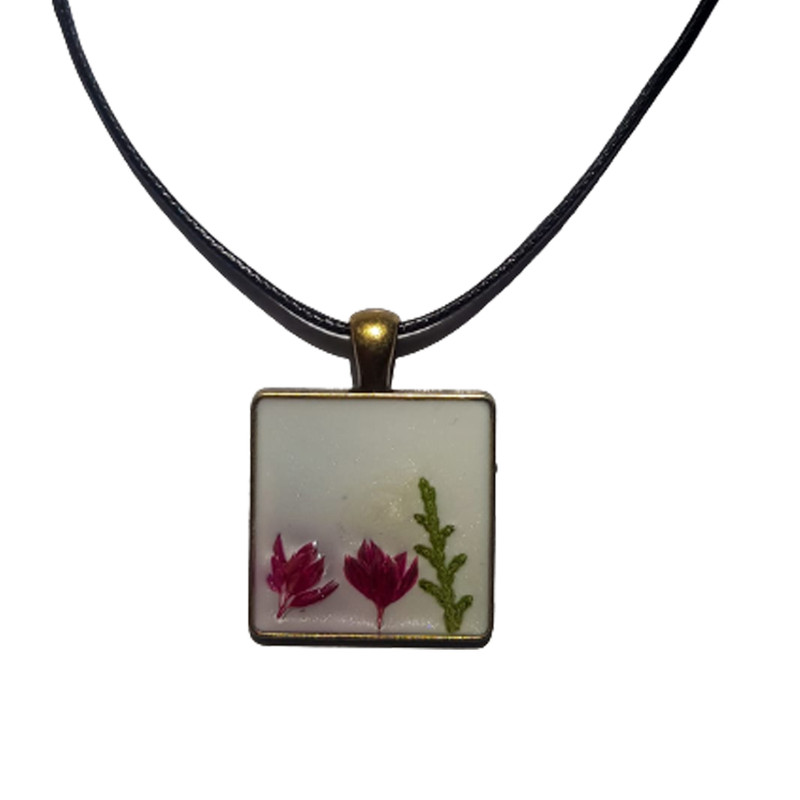 گردنبند دخترانه مدل رزینی گل دار گردنبند دخترانه مدل رزینی گل دار