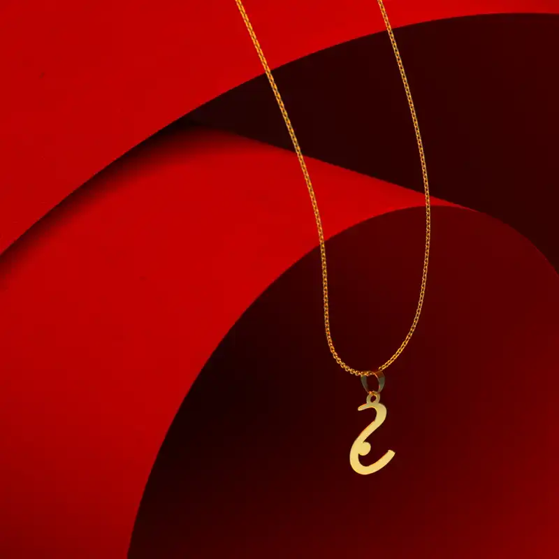 گردنبند طلا 18 عیار زنانه مدوپد مدل حرف ج کد I3-1-1338