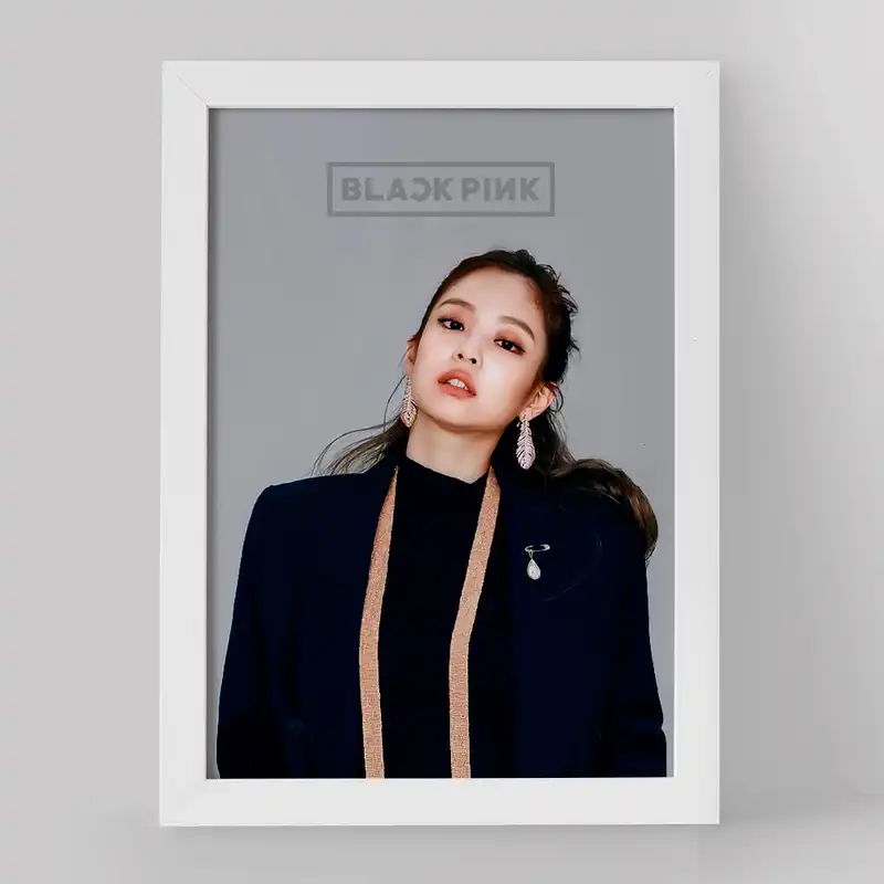 تابلو خندالو مدل جنی گروه بلک پینک کد 16714