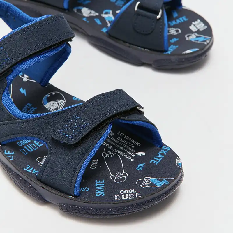 صندل پسرانه ال سی وایکیکی مدل فول طبی STOPCARE