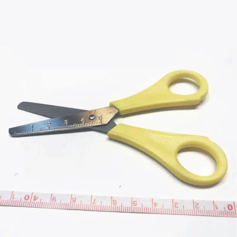 قیچی طرح کاغذچین مدرج کد PAP22