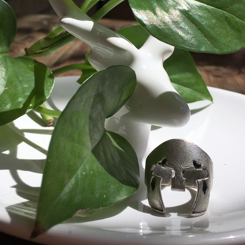 انگشتر مدل کلاه خود انگشتر مدل کلاه خود